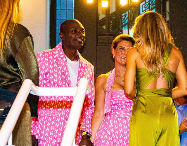 marta luisa de noruega y durek verrett celebran su fiesta preboda con trajes a juego en el hotel 1904 de aslund