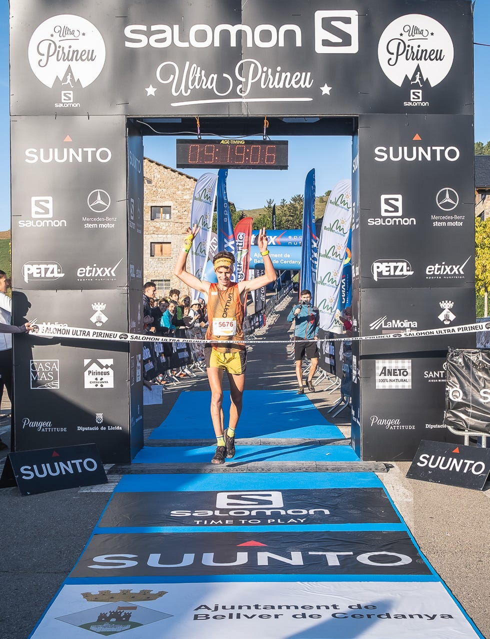 Endurance sports, Triathlon, Advertising, Recreation, Duathlon, Sky, Banner, World, Competition, Competition event, 