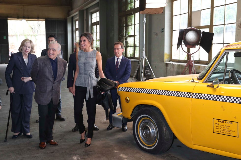 Motor vehicle, Vehicle, Car, Yellow, Classic car, Taxi, Sedan, Family car, 