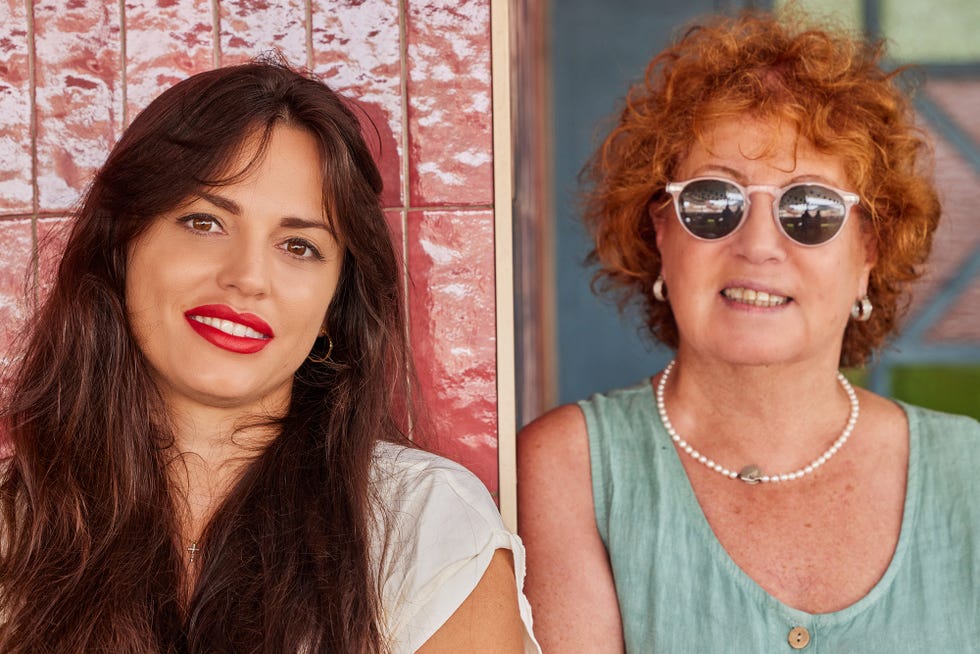 martina dirosso posa para la sesion de fotos en su entrevista para diez minutos con rosa villacastin