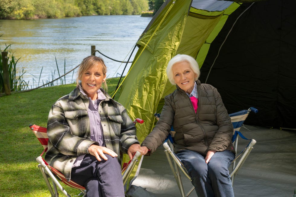 mary berry, mel giedroyc, mary makes it easy