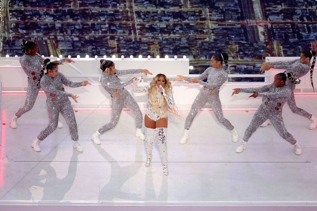 The Best Tweets and Reactions to the 2022 Super Bowl Halftime Show