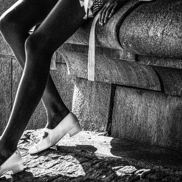 Human leg, Leg, Black, Black-and-white, Beauty, Monochrome, Footwear, Monochrome photography, Joint, Ankle, 