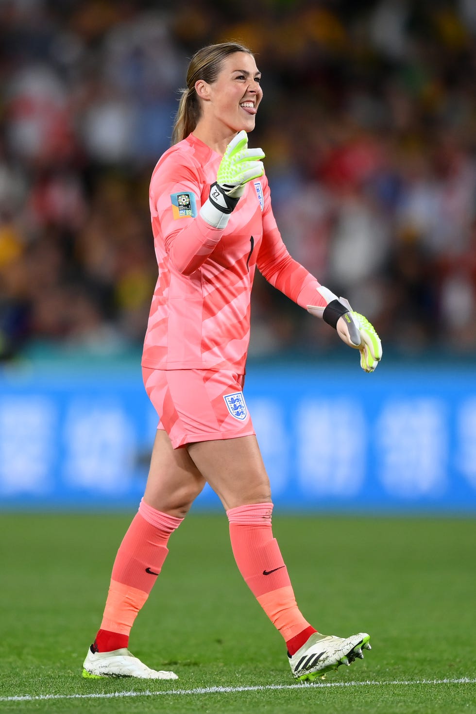 sydney, australia august 16 mary earps of england celebrates her teams first goal during the fifa womens world cup australia new zealand 2023 semi final match between australia and england at stadium australia on august 16, 2023 in sydney, australia photo by justin setterfieldgetty images