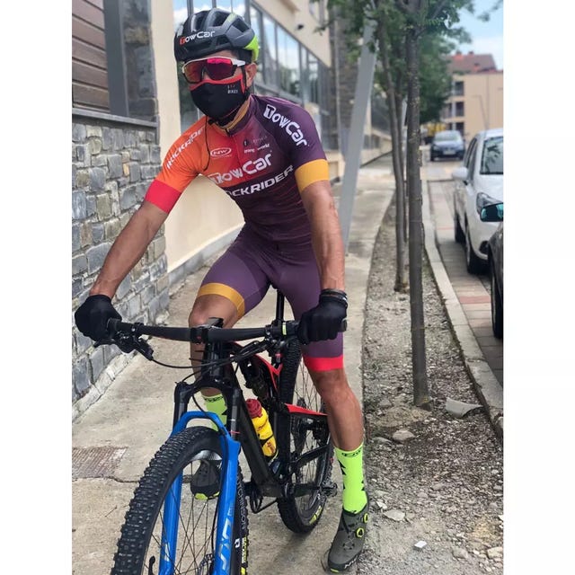 mascarilla decathlon para montar en bici