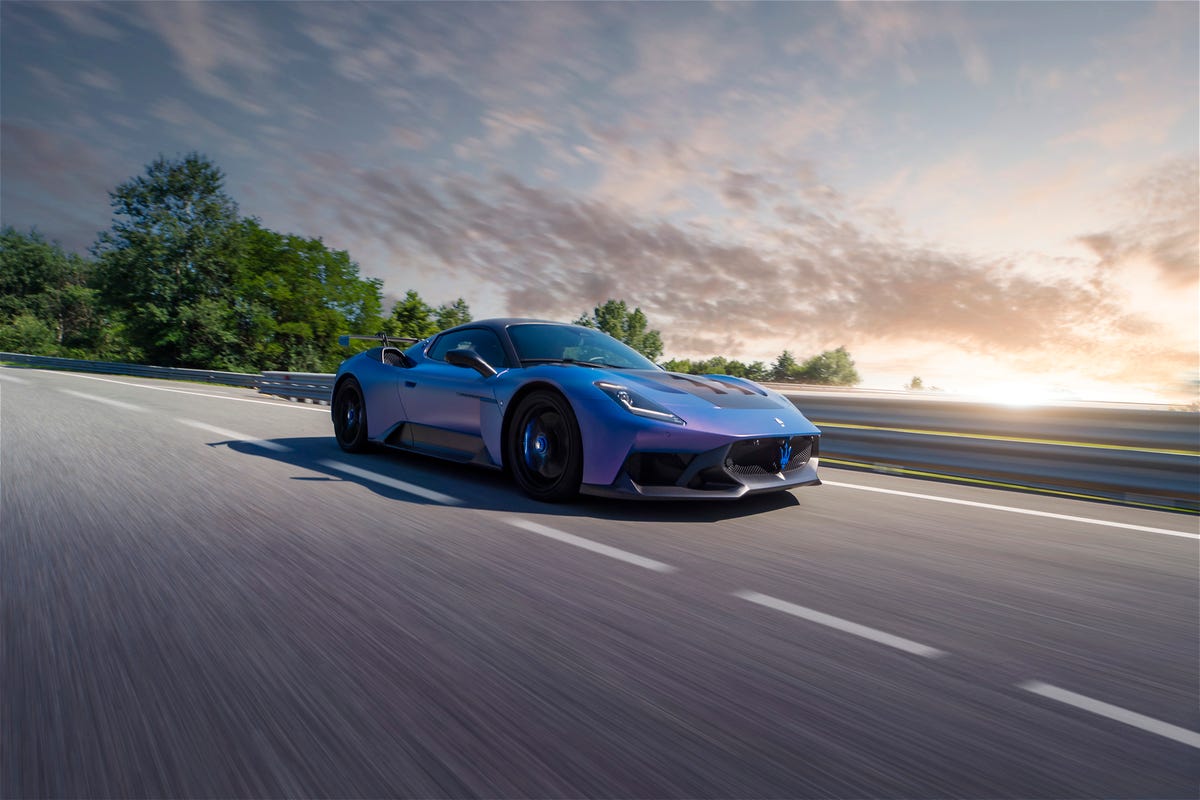 2025 maserati mc20 gt2 stradale