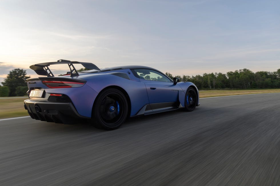 2025 maserati mc20 gt2 stradale rear