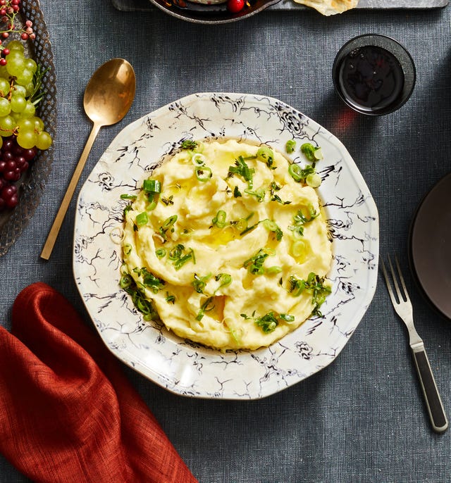 mashed potatoes with buttery sliced scallions