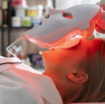 led mask treatment applied to a person in doctor's office