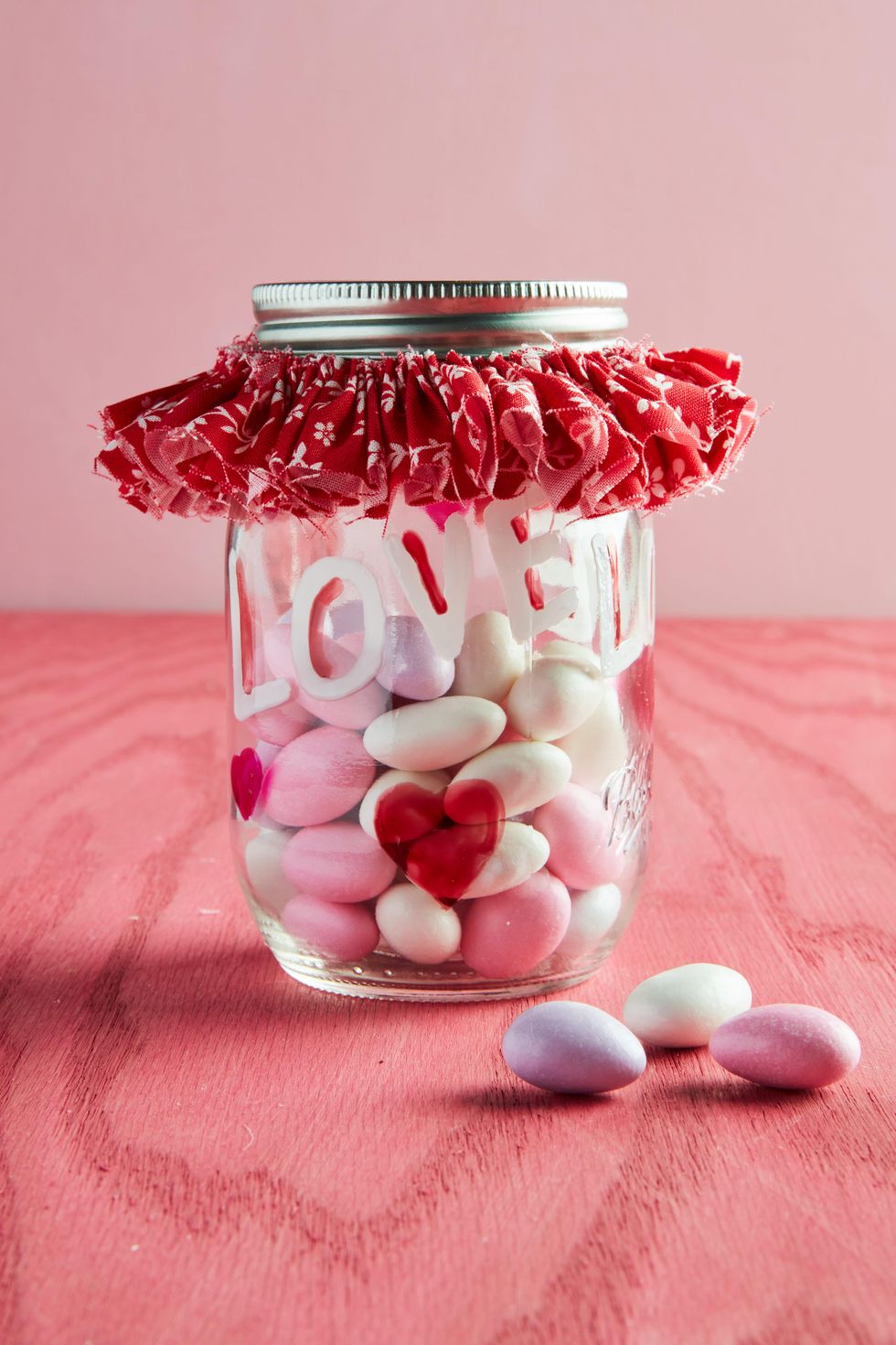 Pretty Ombre Candy Jar Makes a Perfect DIY Gift Idea - Mission: to