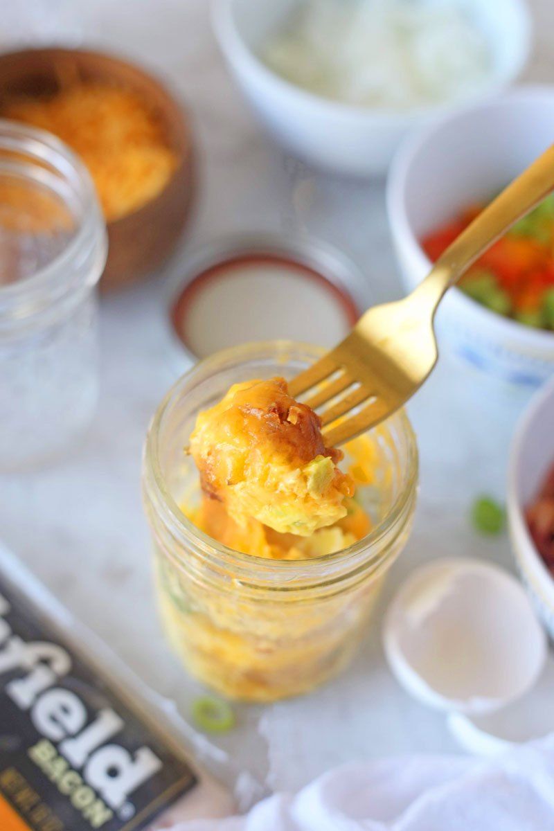 https://hips.hearstapps.com/hmg-prod/images/mason-jar-omlettes-recipe-2-1612467254.jpg