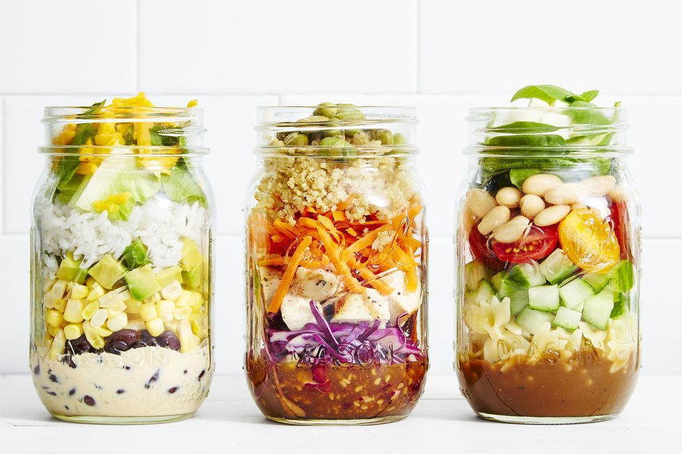 How to Make a Mason Jar Salad - Eating Bird Food