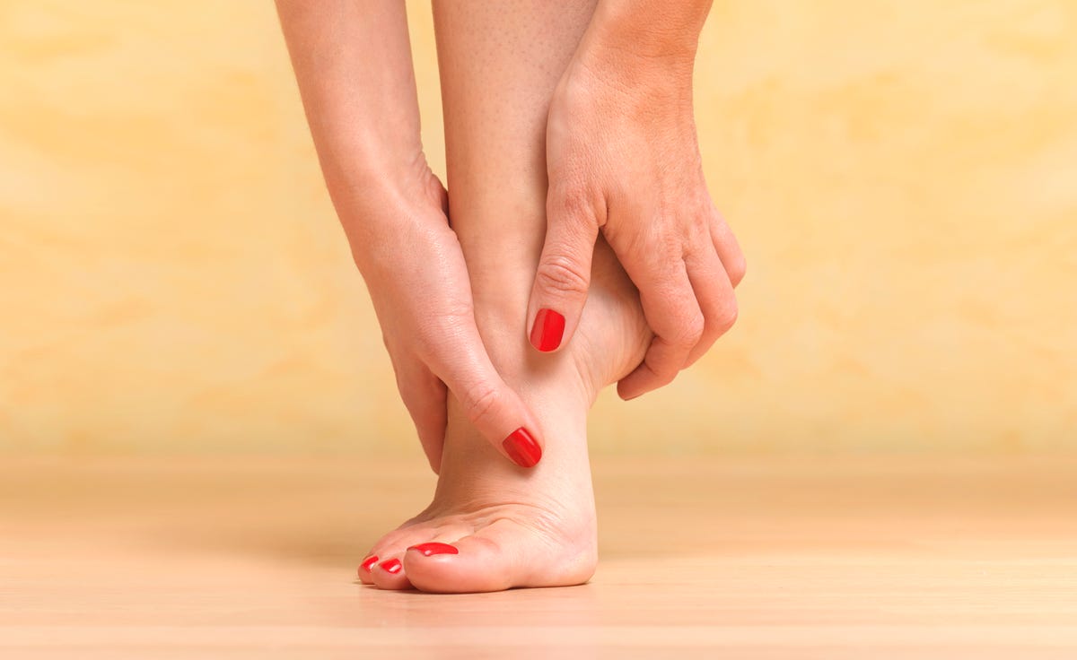 9 Best Bunion Correctors, Recommended by Doctors and Reviewes