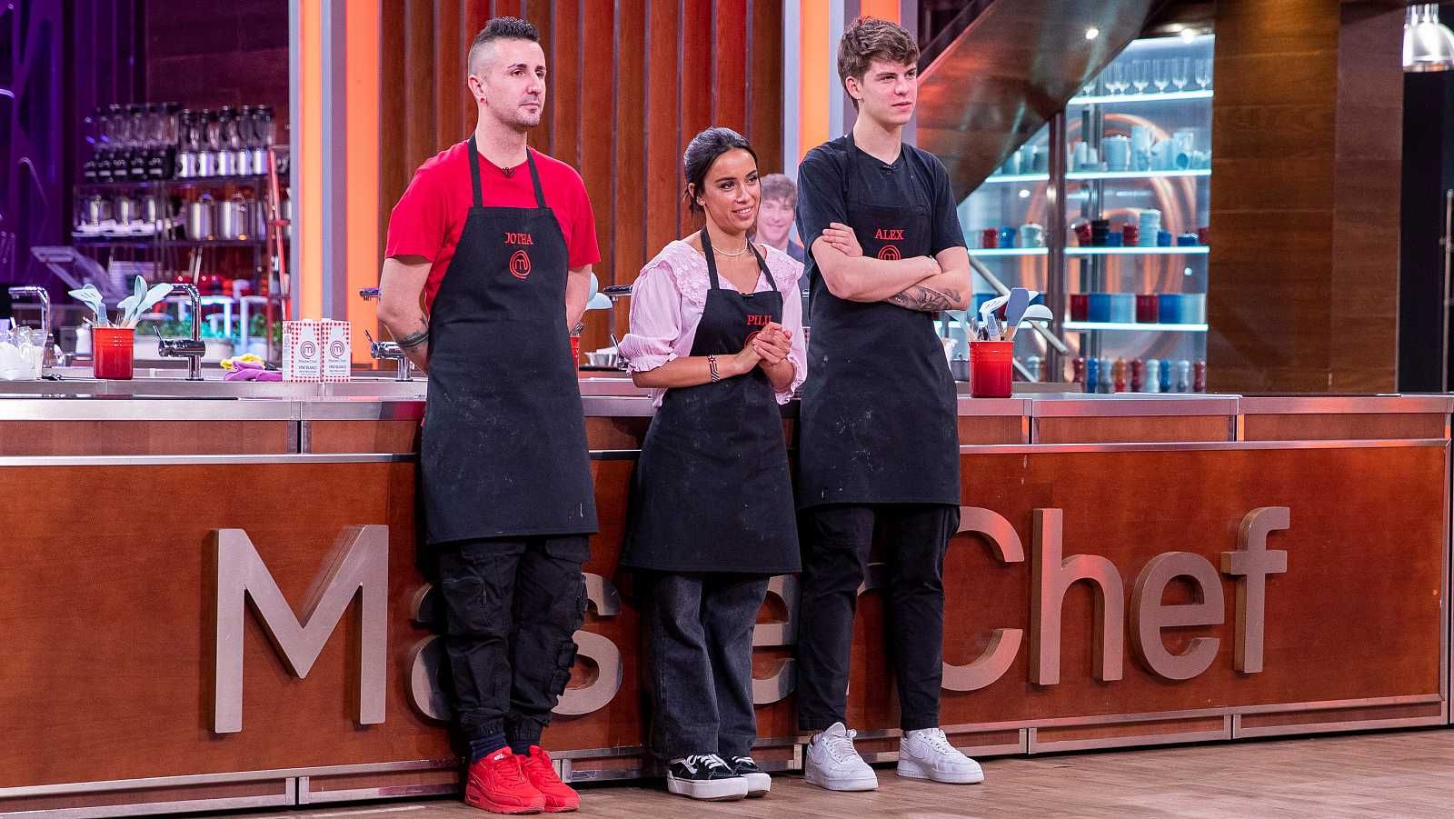 Masterchef 11 expulsado, concursantes, resumen y pruebas imagen