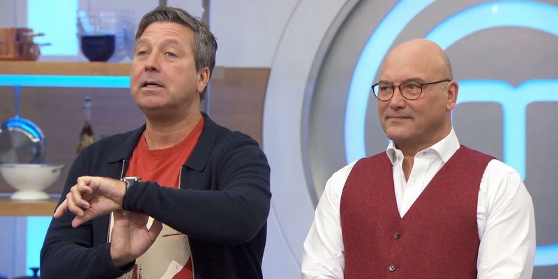 MasterChef Judges Eat The Contestants' Food While It's Still Cooking