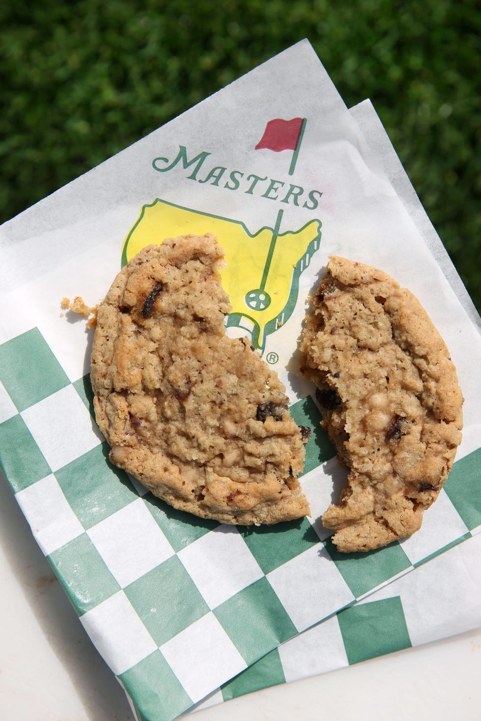 masters oatmeal raisin cookies