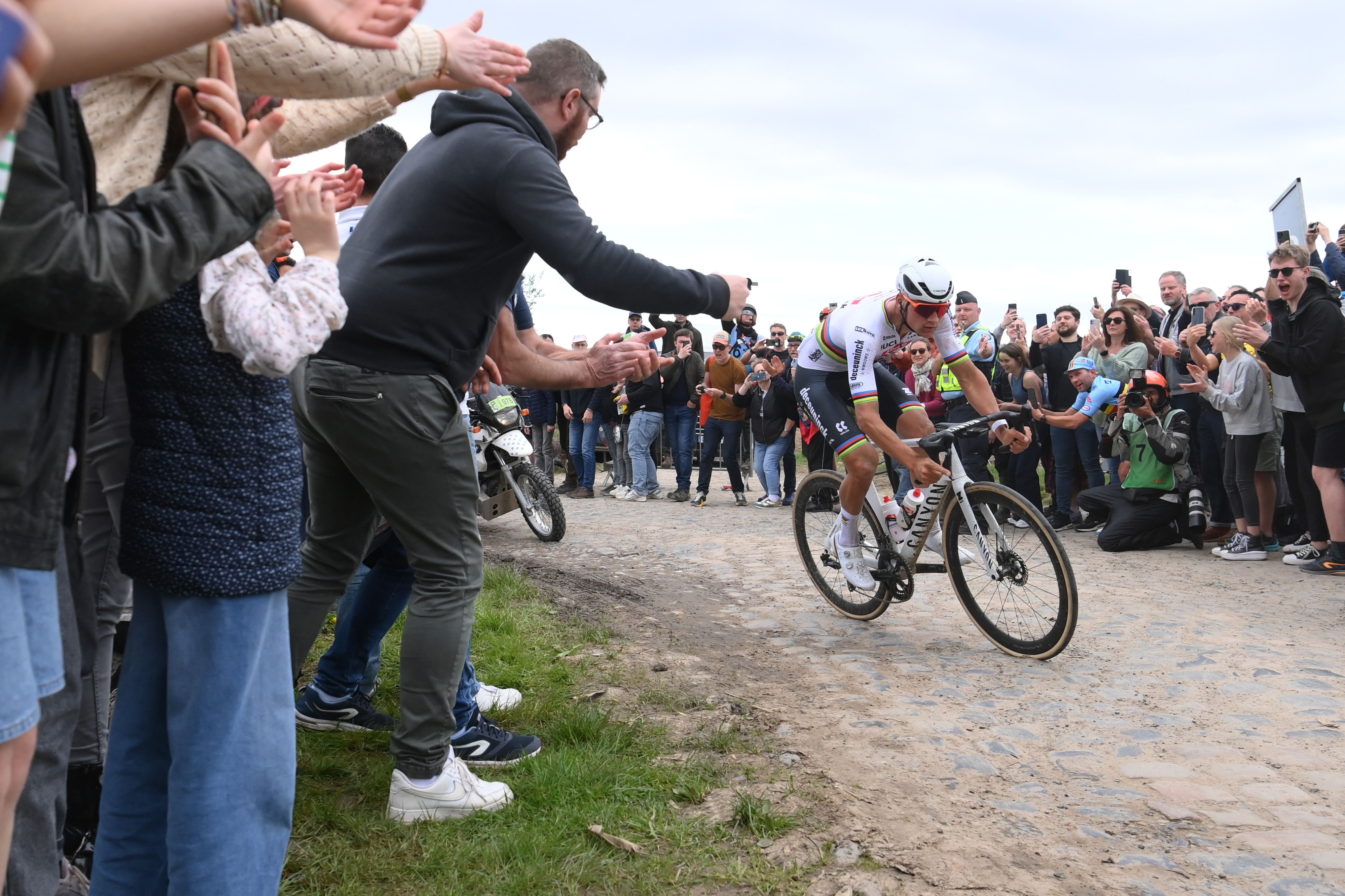 Paris-Roubaix Spectator Who Threw a Cap at Mathieu Van der Poel's 
