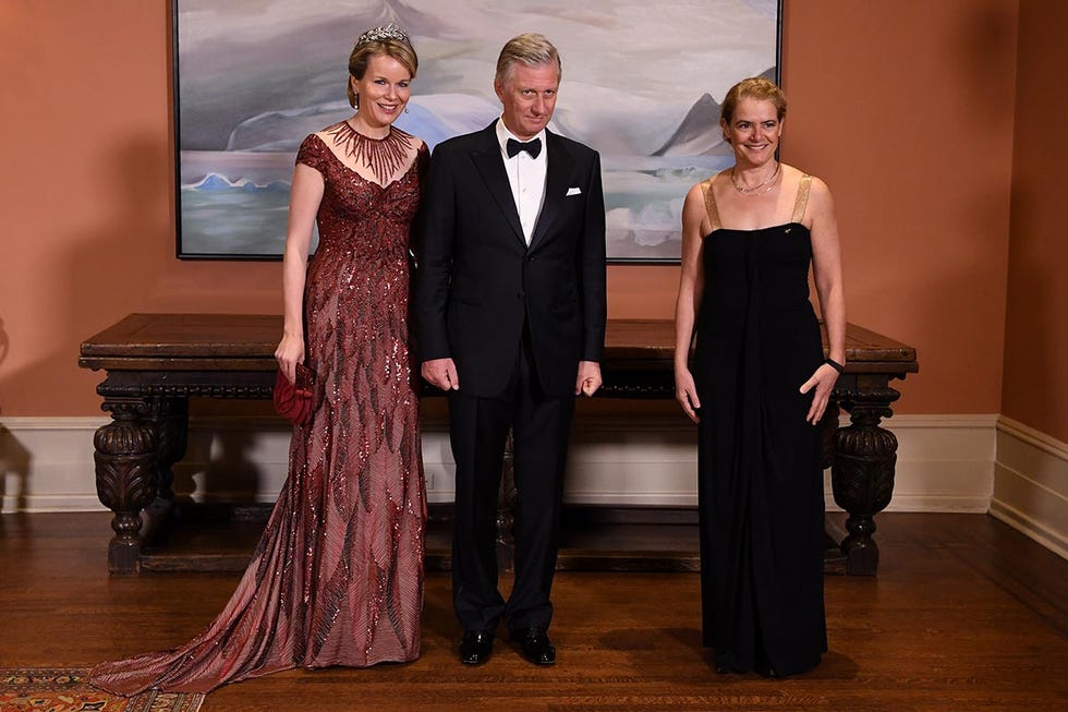 Matilde y Felipe de Bélgica en una cena de gala en Canadá con Julie Payett
