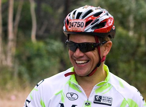 Matt Damon cycling