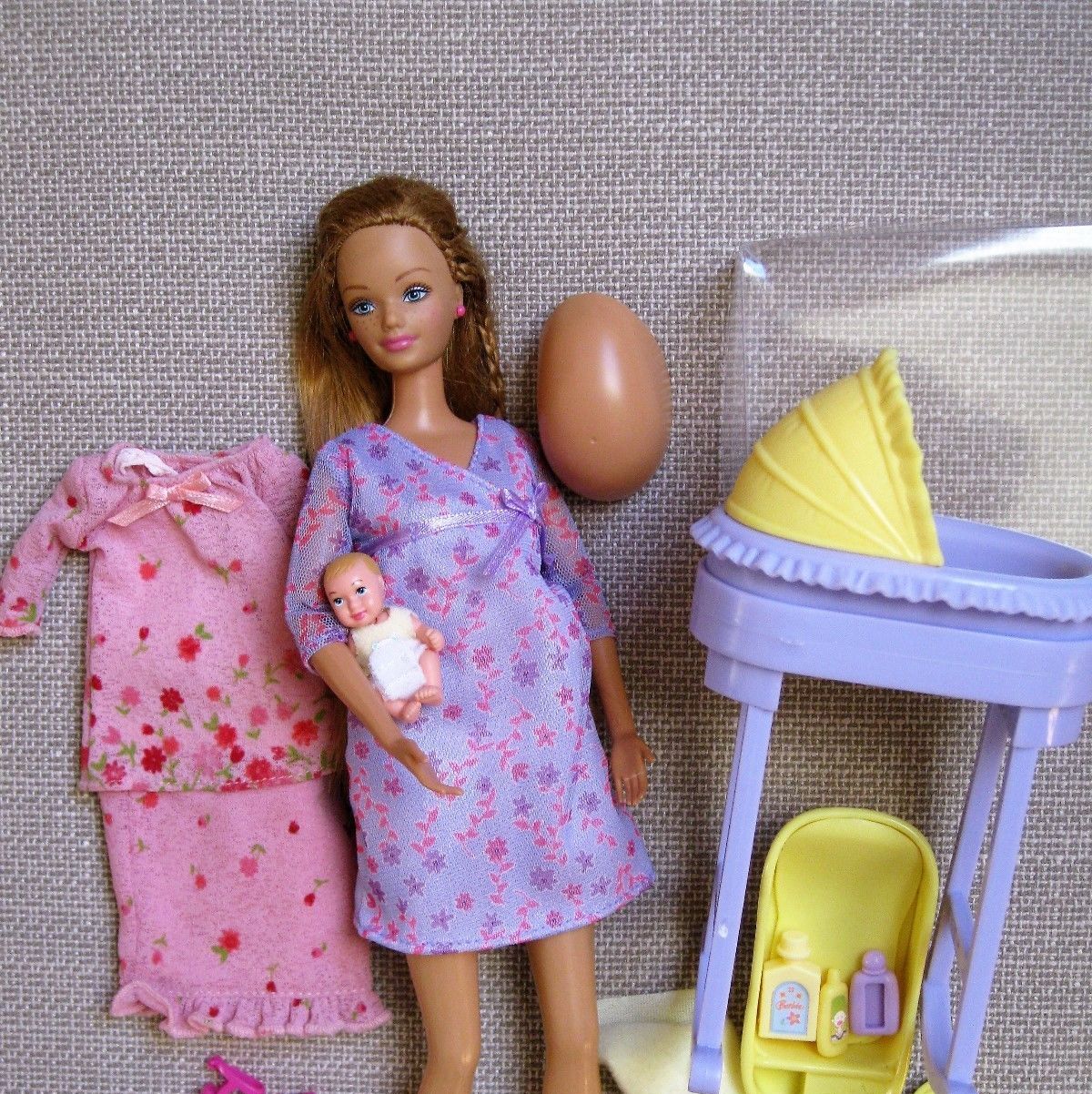 Barbie embarazada, la inquietante muñeca que tiene divididos a los padres :  Sitly Blog