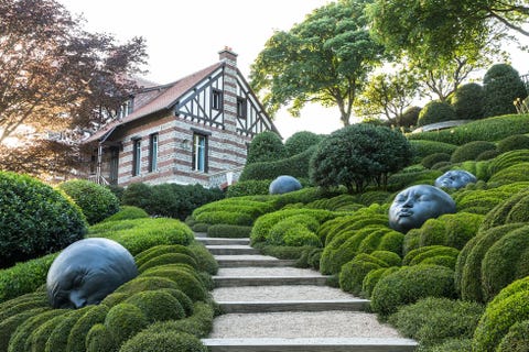 Garden with art