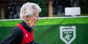 betty lindberg setting the world record for the 5k at the usatf masters championships on saturday feb 26 2022