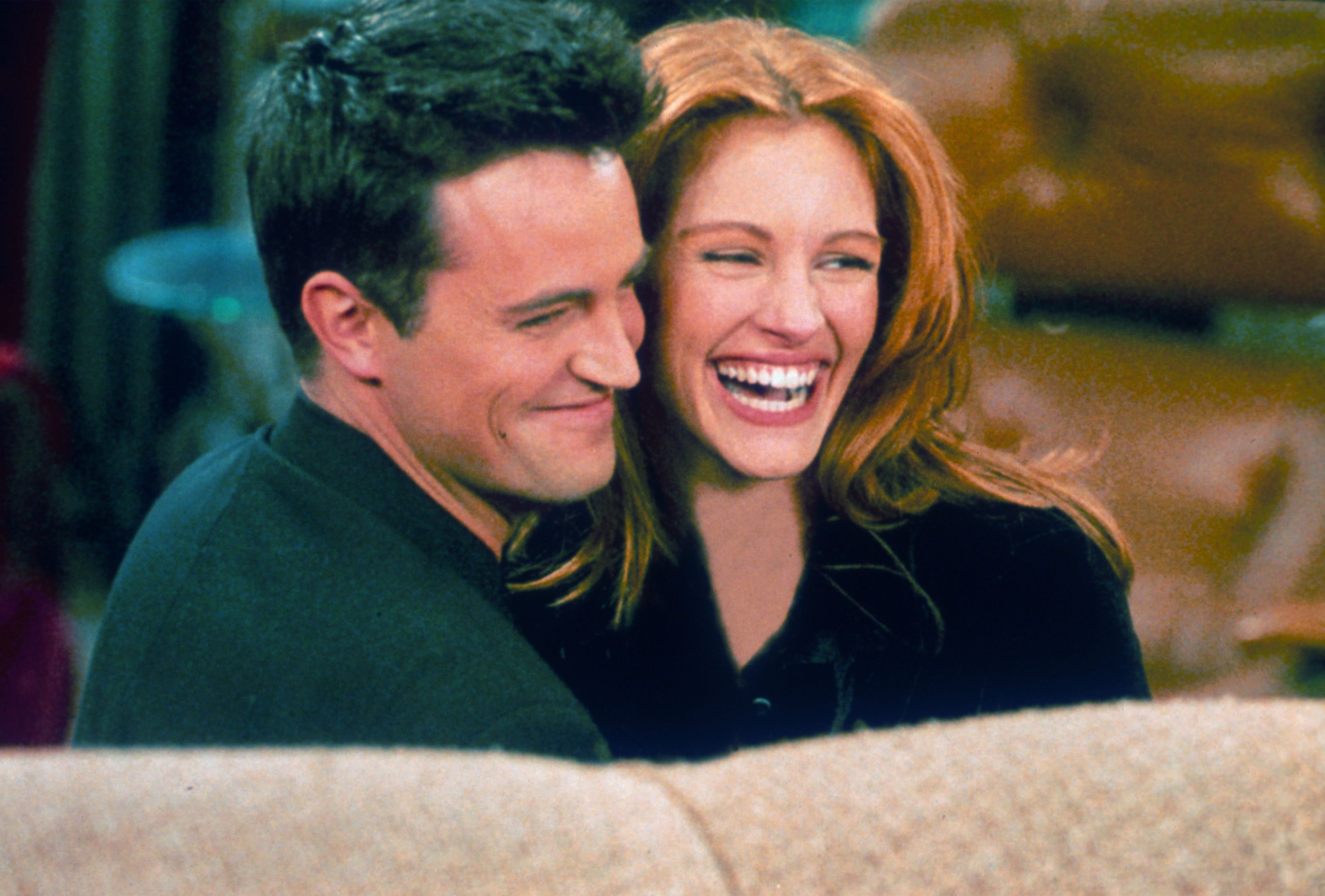 Friends-HD videos-Rachel and her friends reunite by hugging, screaming, and  jumping. S1 E4 03 on Make a GIF