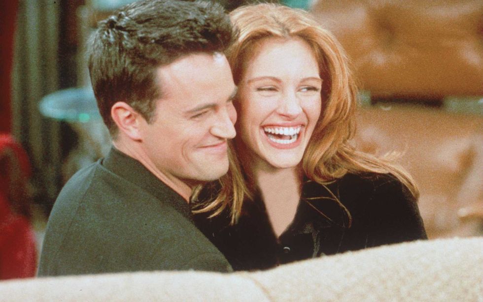 296 matthew perry and julia roberts on the set of "friends" entitled "the one after the super bowl"