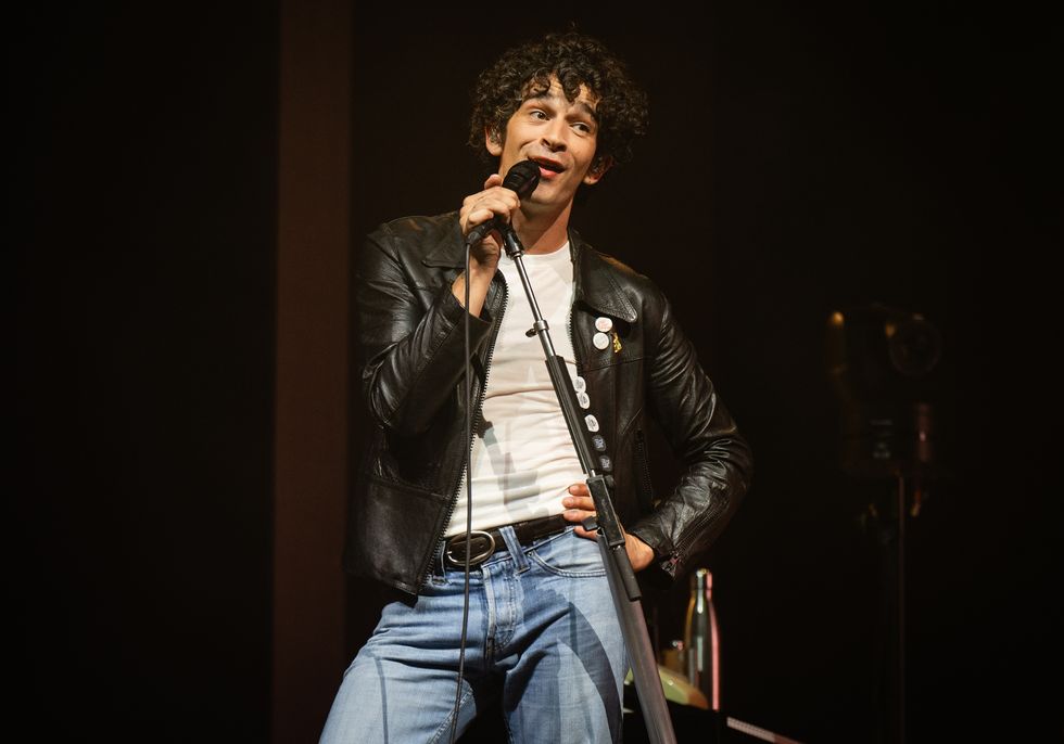 Matty Healy tritt am 27. Juni 2025 in Glastonbury auf