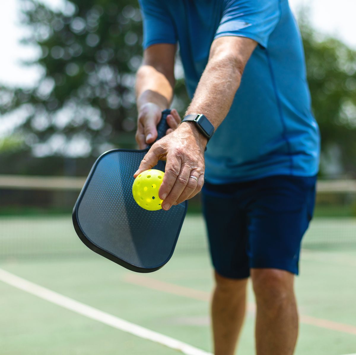 What's the Difference Between Adult Pickleball Paddles and