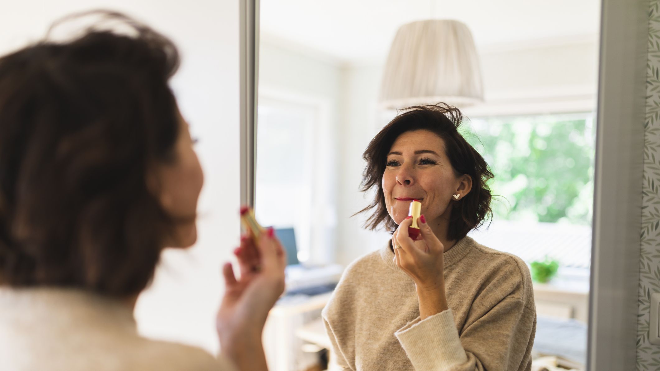 Maquillaje para mujer a los 50: los mejores trucos y productos