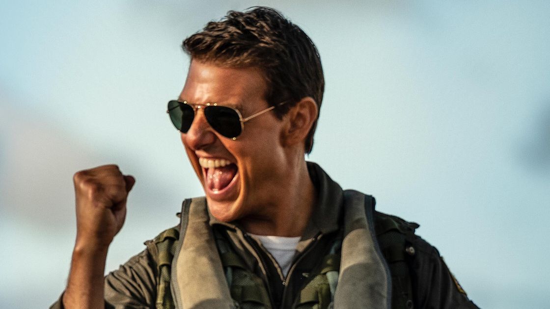 preview for Top Gun Maverick trailer (Paramount Pictures)
