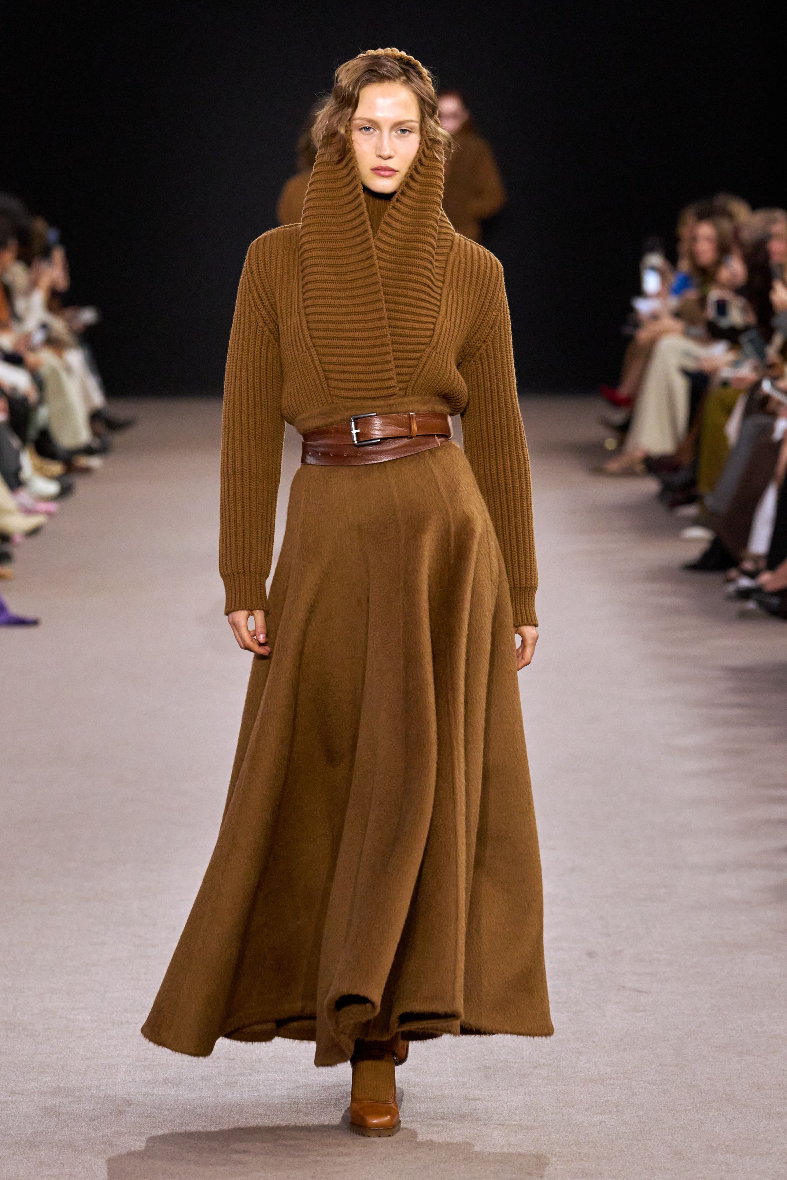 マックスマーラ（MAX MARA）2025-26秋冬コレクション