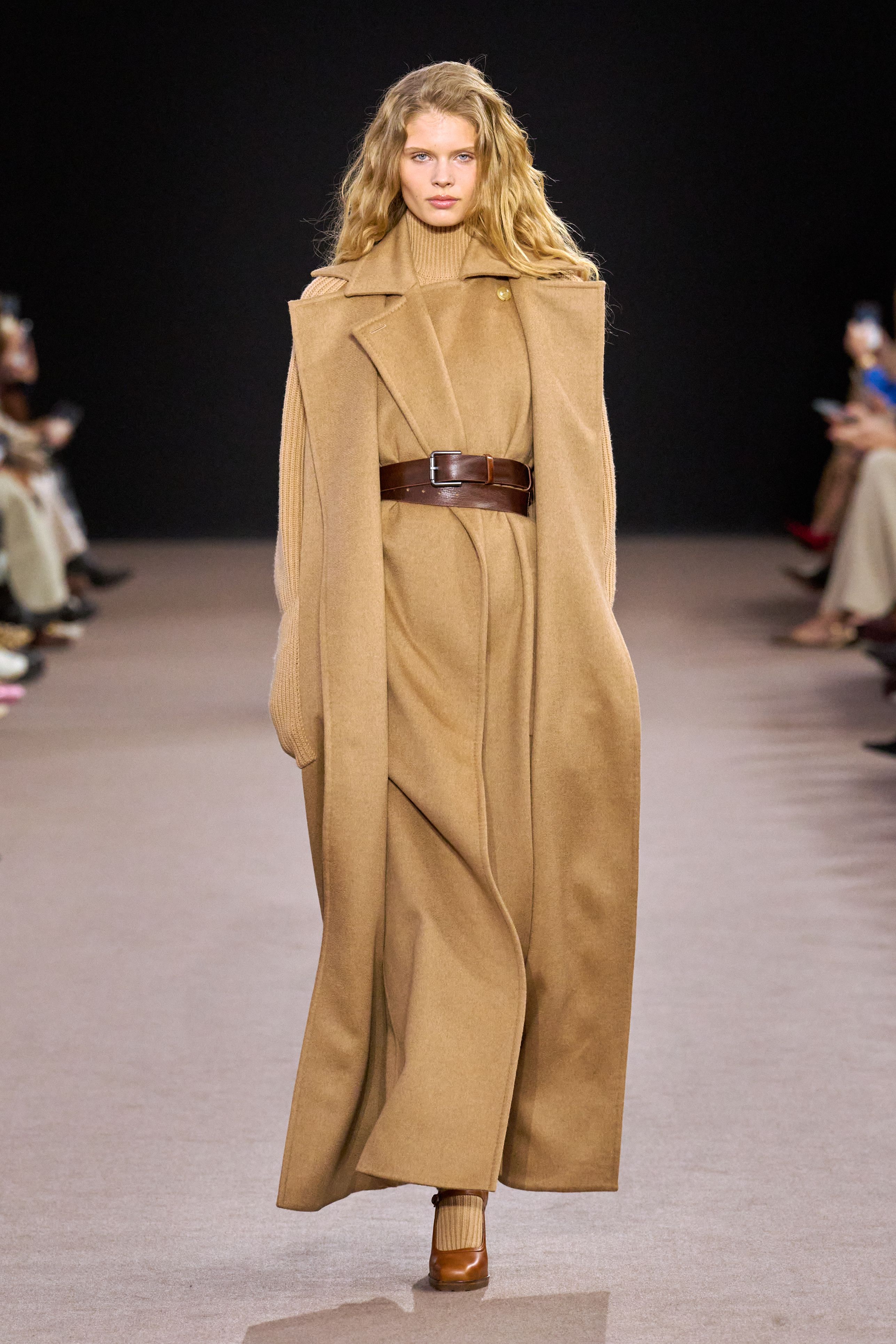 マックスマーラ（MAX MARA）2025-26秋冬コレクション