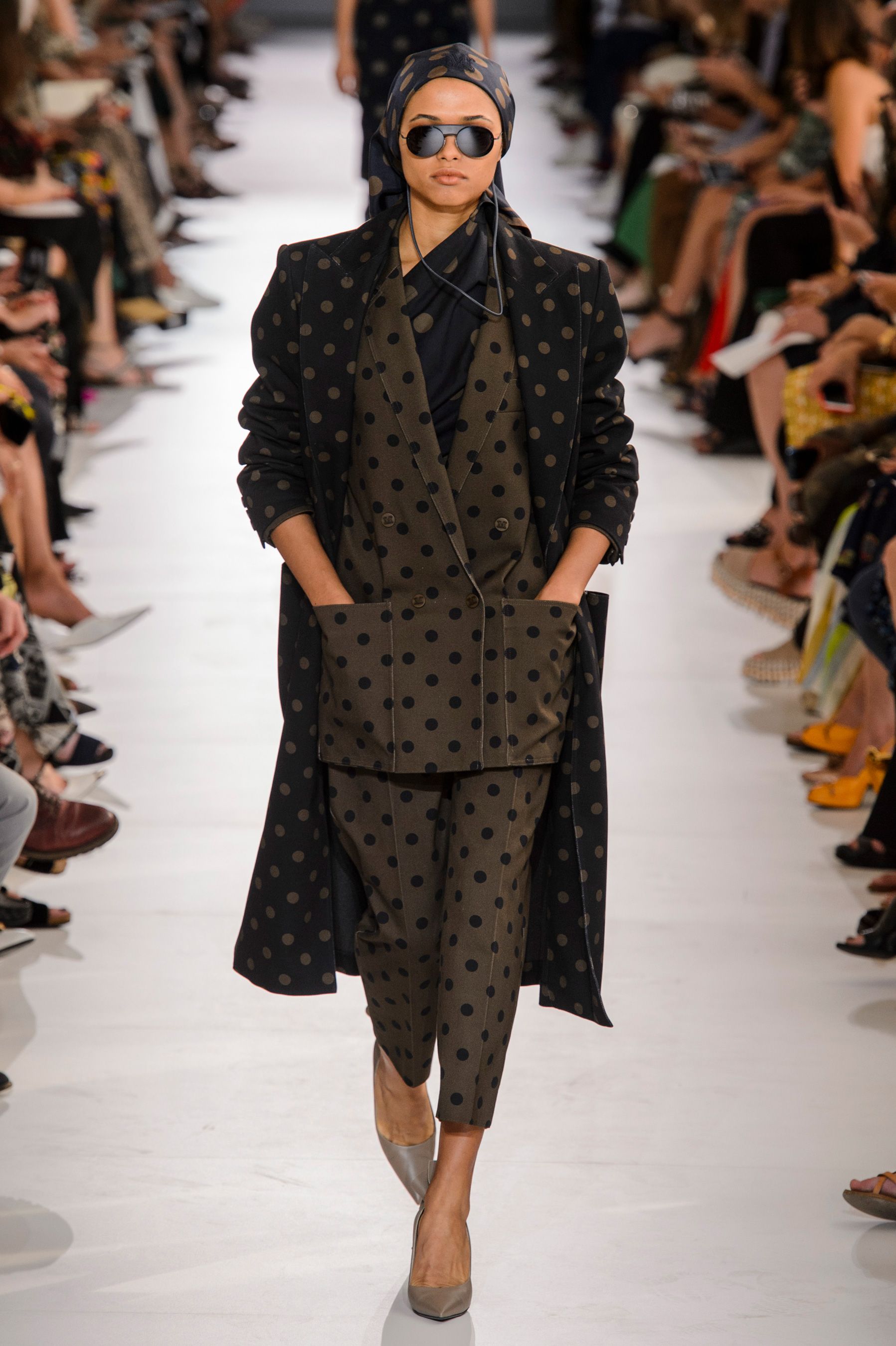 MAX MARA(マックスマーラ)|2019春夏NY、ロンドン、ミラノ MAX MARA(マックスマーラ)|2019春夏NY、ロンドン、ミラノ