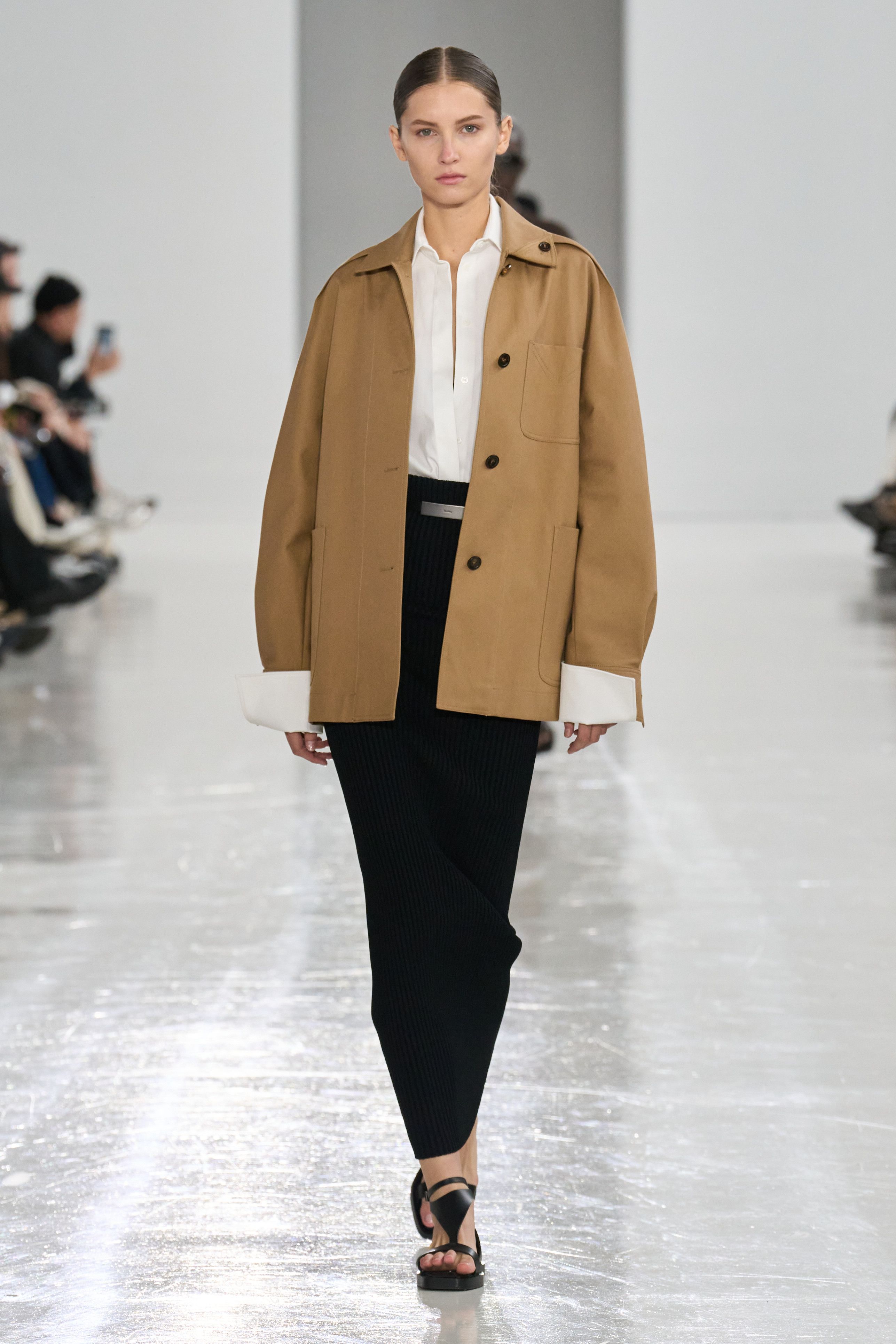 マックスマーラ（MAX MARA）」2025春夏コレクション
