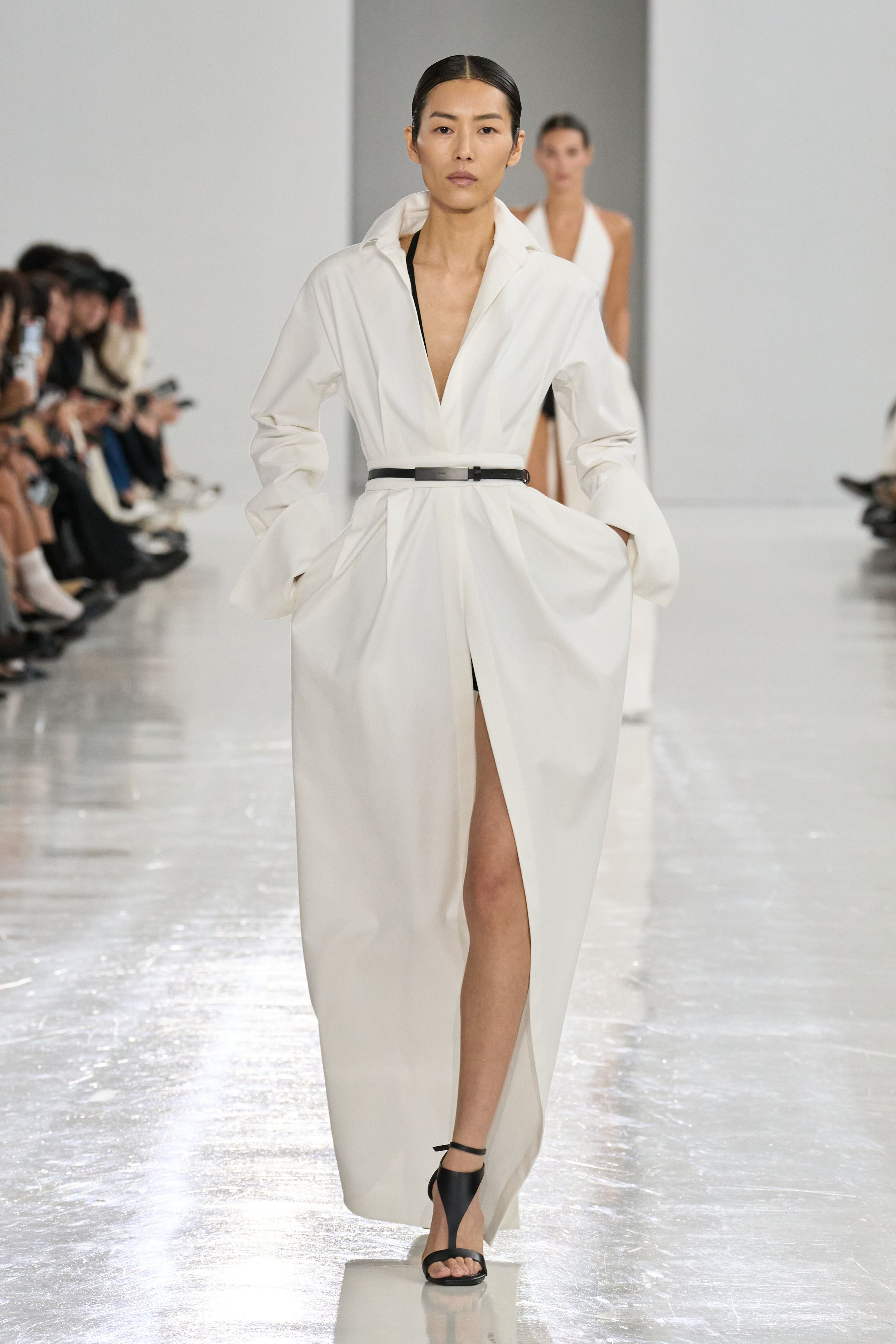 マックスマーラ（MAX MARA）」2025春夏コレクション