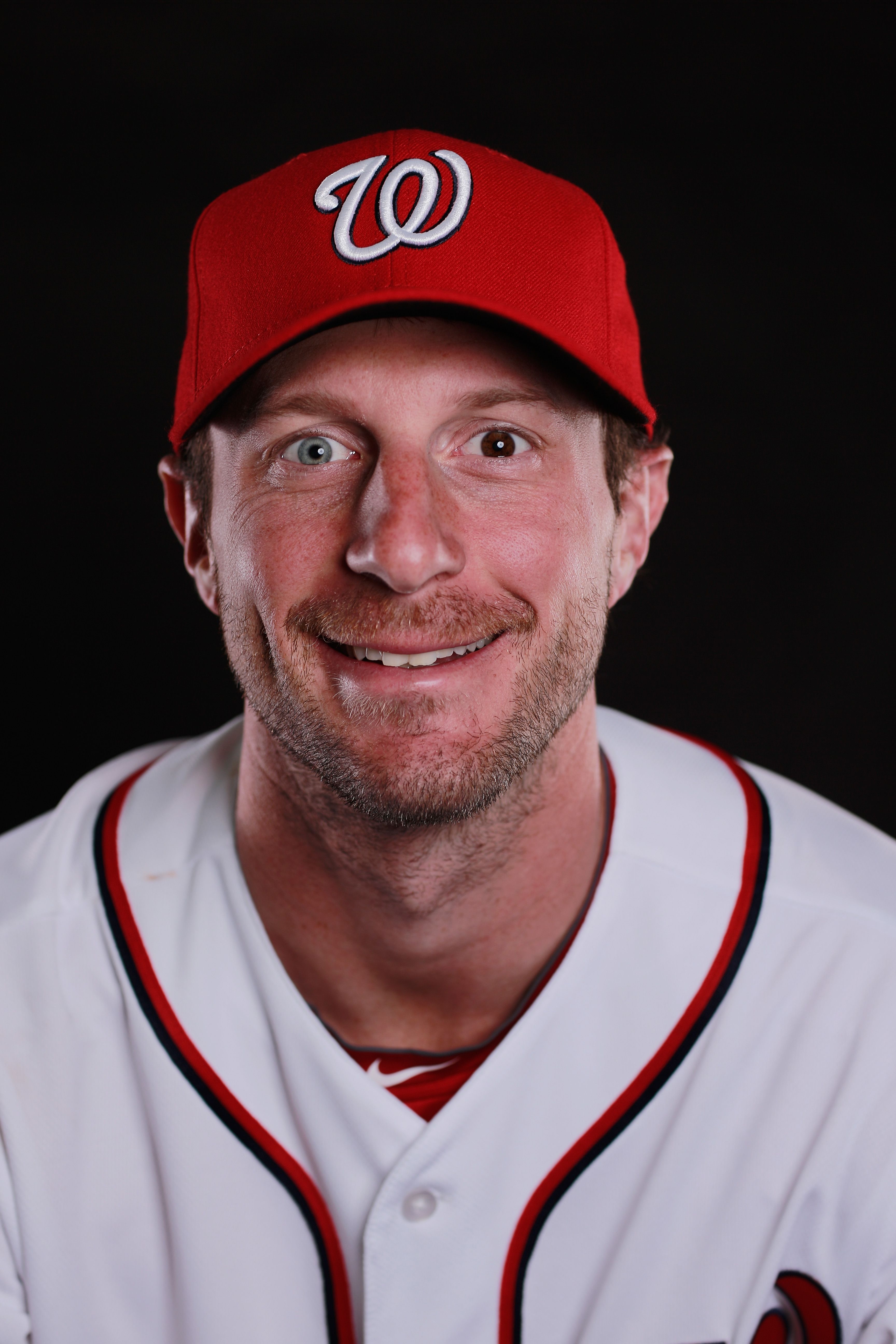 Why Max Scherzer's eyes are two different colors: Explaining the rare  condition embraced by Rangers ace