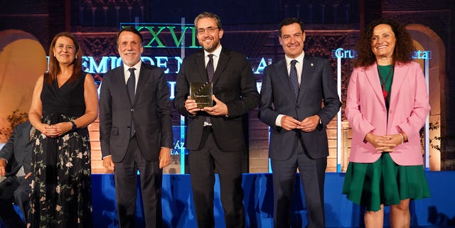 Máximo Huerta gana el premio literario Fernando Lara máximo huerta gana el premio literario fernando lara