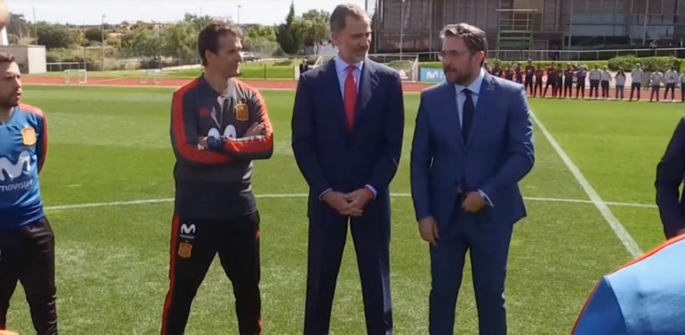 máximo huerta y el rey felipe vi con la selección