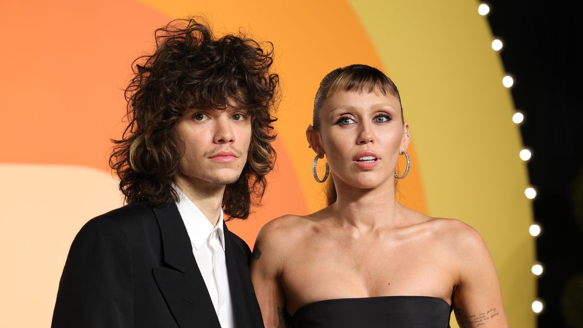 Vorschau für Miley Cyrus enthüllt ihren inneren Rockstar auf dem neuesten Album