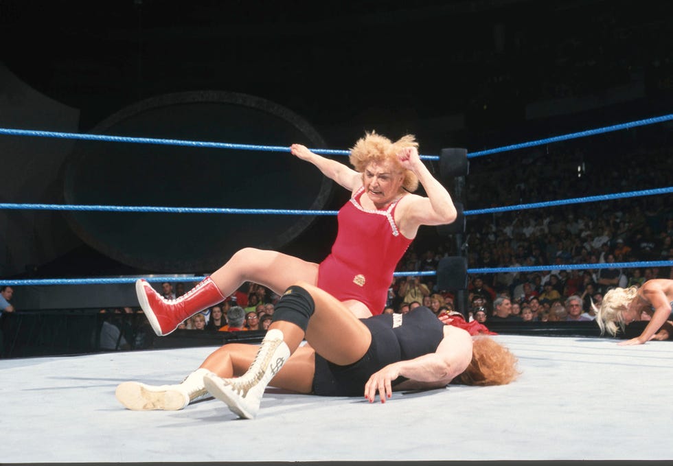 mae young the fabulous moolah wwf smackdown