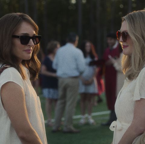 may december, l to r natalie portman as elizabeth berry with julianne moore as gracie atherton yoo cr courtesy of netflix