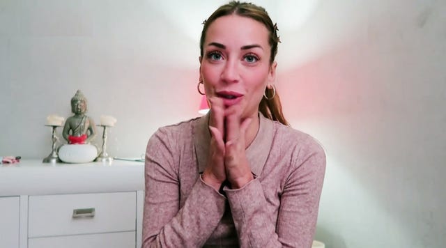 mayka rivera se hace un tatuaje por su novio, alejandro bernardos y esta ha sido la reacción de él