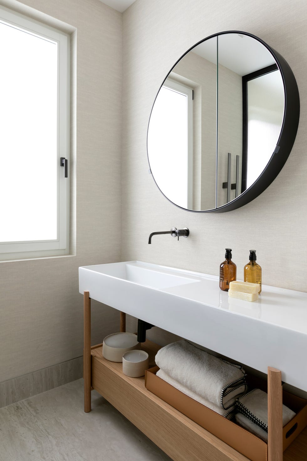 mueble de baño de madera