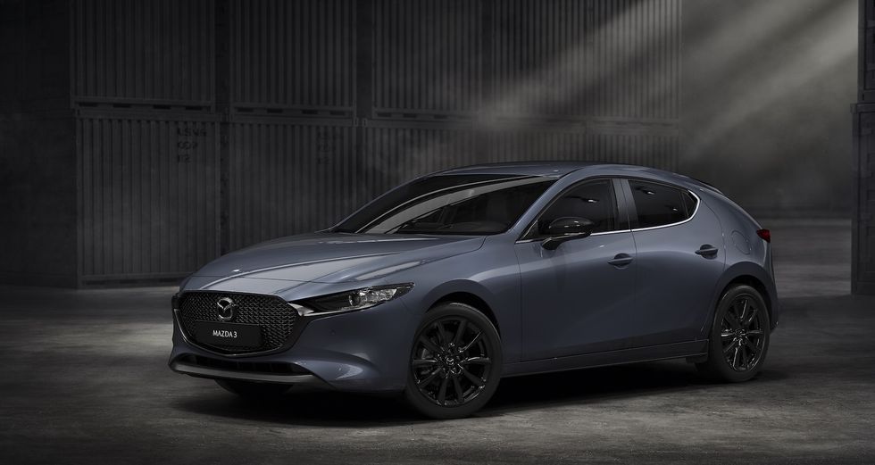 Mazda 3 2024 nuevos colores y mejoras en infotainment y ADAS