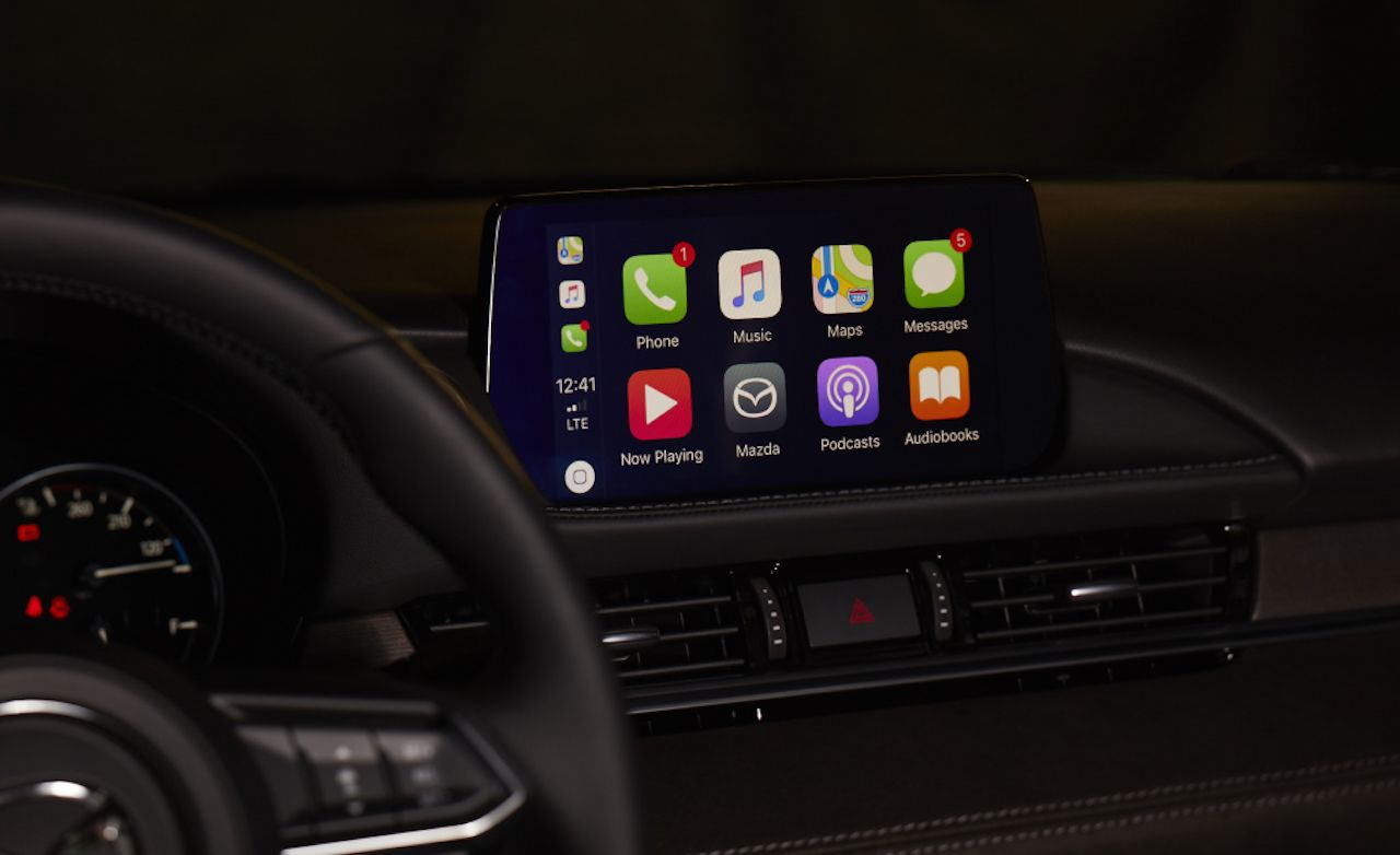 Works with both Apple CarPlay and Android Auto! Link in bio to get you