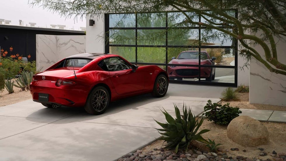 mazda-mx5-2024-7-651e9b4f3bd95.jpg
