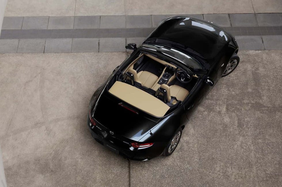 mazda-mx5-2024-8-651e9c7ac3146.jpg