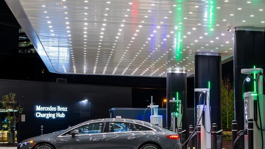 Here's What Mercedes' Luxury Charging Hub Offers